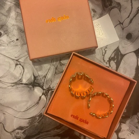 NWT CULT GAIA FAHIMA HOOP EARRINGS - Picture 7 of 10